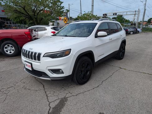 Used 2019 Jeep Cherokee Limited AWD/4WD image 3