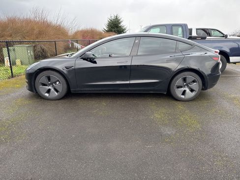 Used 2023 Tesla Model 3 Long Range image 2