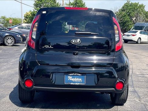 Used 2016 Kia Soul + FWD image 3