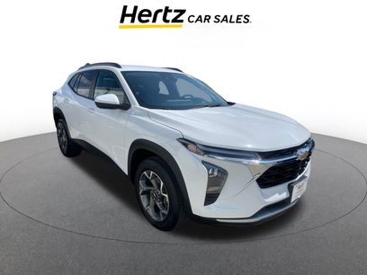 Used 2025 Chevrolet Trax LT