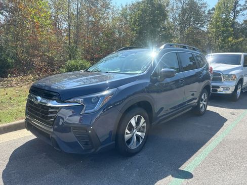 Used 2025 Subaru Ascent Premium AWD/4WD image 1