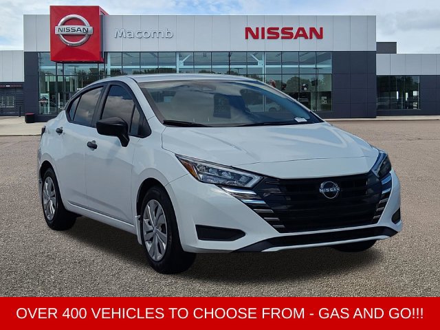 Used 2025 Nissan Versa S w/ Trunk Package FWD image 1
