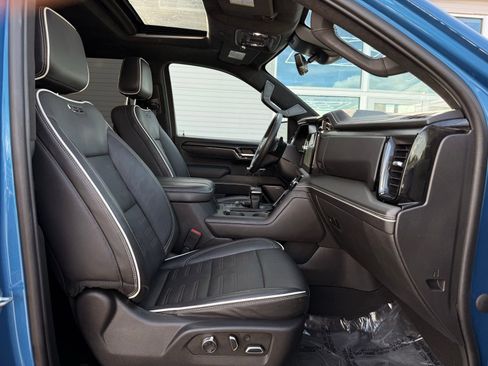 Used 2023 GMC Sierra 1500 AT4X image 41