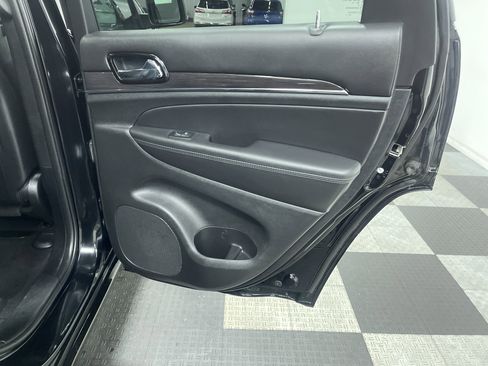 Used 2021 Jeep Grand Cherokee Overland image 19