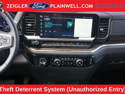 Used 2024 Chevrolet Silverado 1500 LT AWD/4WD image 14