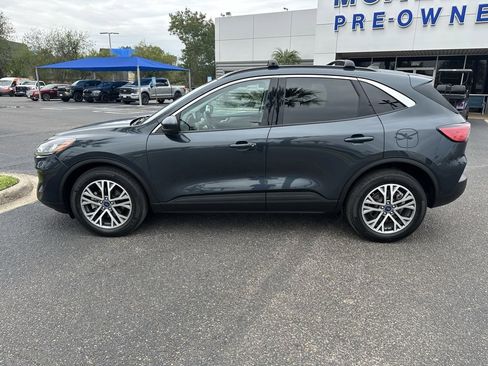 Used 2022 Ford Escape SEL image 3