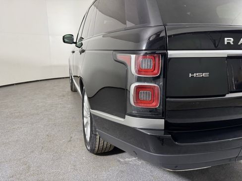 Used 2018 Land Rover Range Rover HSE image 8