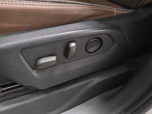 Used 2021 Chevrolet Tahoe High Country image 36