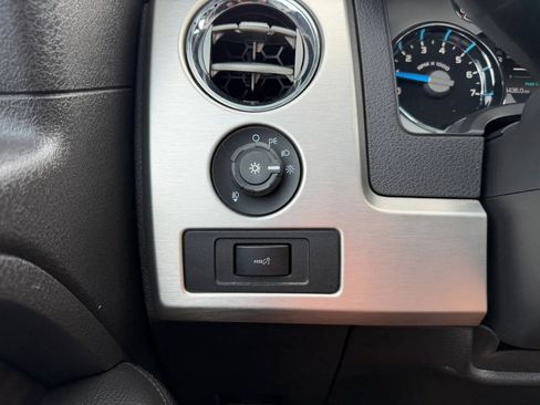 Used 2013 Ford F150 Platinum AWD/4WD image 30