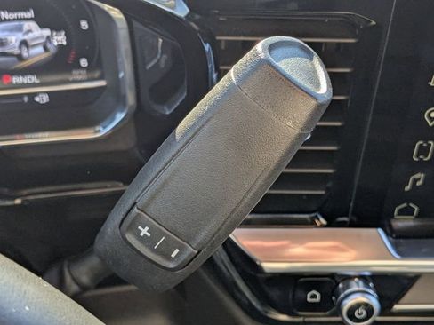 Used 2025 GMC Sierra 1500 SLT image 23