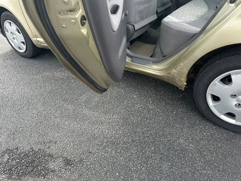 Used 2002 Toyota Echo Sedan image 16