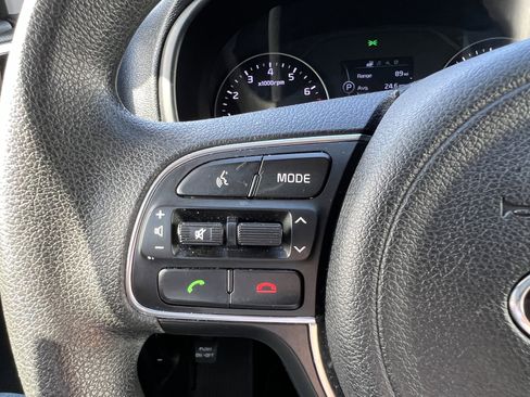 Used 2019 Kia Sportage LX image 24