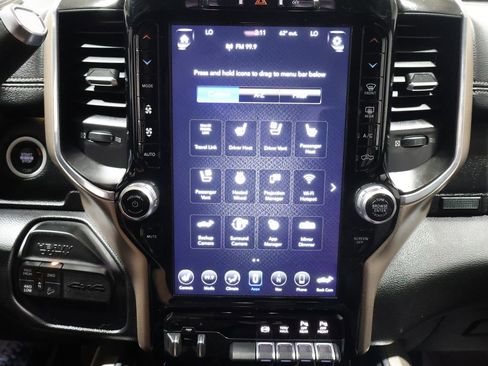 Used 2019 RAM 2500 Laramie image 29