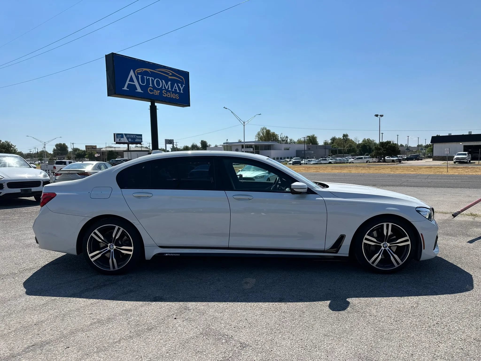 Used 2019 BMW 740i w/ M Sport Package RWD image 5