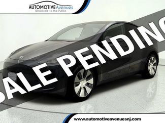 Used 2024 Tesla Model Y Long Range RWD video 1