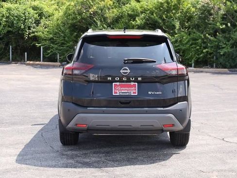 Certified 2023 Nissan Rogue SV w/ SV Premium B Package AWD/4WD image 6