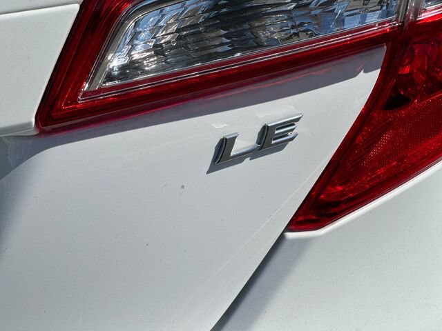 Used 2014 Toyota Camry LE FWD image 30