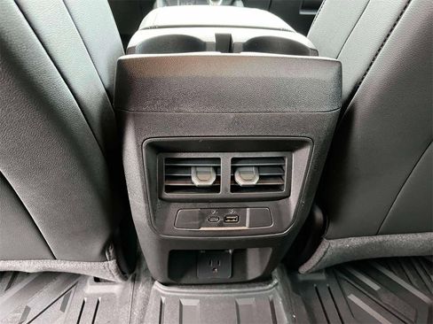 New 2026 GMC Canyon Elevation w/ Convenience Package image 15