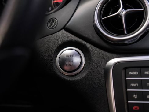 Used 2018 Mercedes-Benz GLA 250 4MATIC image 21