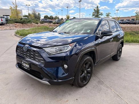 Used 2020 Toyota RAV4 XSE AWD/4WD image 3