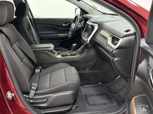 Used 2017 GMC Acadia SLE image 28