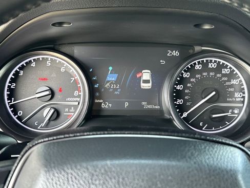 Used 2023 Toyota Camry SE image 19