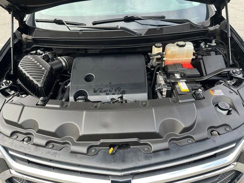 Used 2020 Chevrolet Traverse LT w/ LT Premium Package image 18