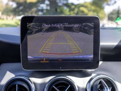 Used 2020 Mercedes-Benz GLA 250 image 30