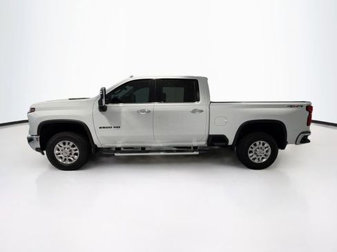 Used 2024 Chevrolet Silverado 2500 LTZ w/ LTZ Plus Package AWD/4WD image 4