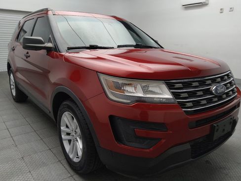 Used 2017 Ford Explorer FWD image 13