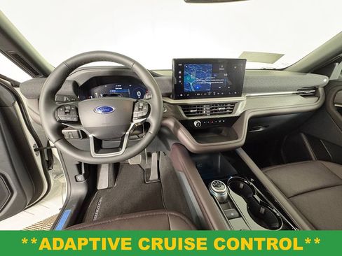 New 2026 Ford Explorer Platinum image 8