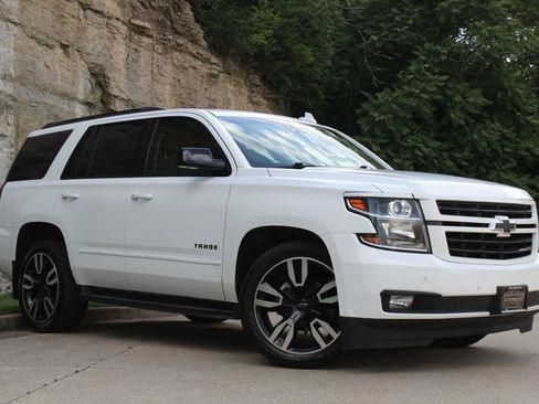 Used 2018 Chevrolet Tahoe Premier AWD/4WD image 3
