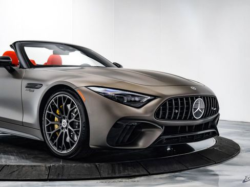 Used 2022 Mercedes-Benz SL 55 AMG 4MATIC image 37