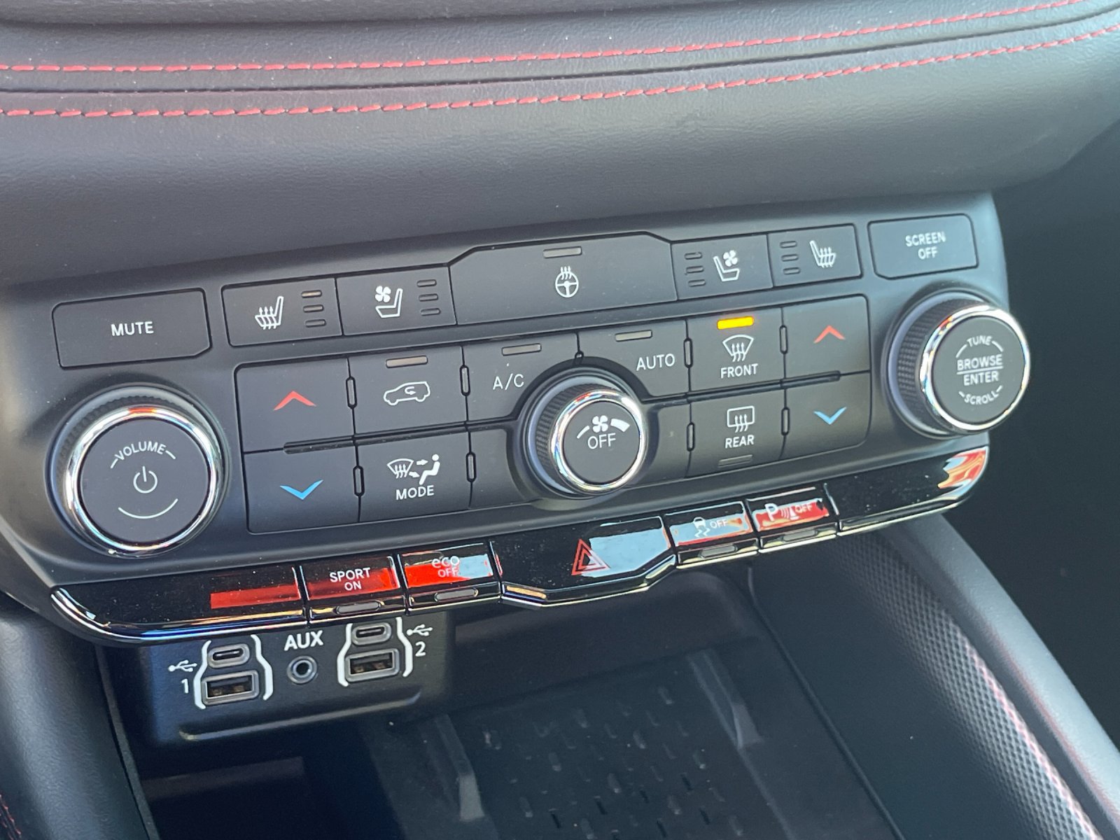 Used 2025 Dodge Durango R/T AWD/4WD image 22
