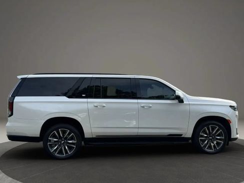 Used 2021 Cadillac Escalade ESV Sport AWD/4WD image 4