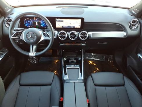 Certified 2025 Mercedes-Benz EQB 300 4MATIC image 4