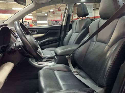 Used 2022 Subaru Ascent Limited w/ Technology Package image 7