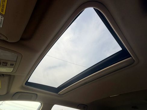 Used 2010 Toyota RAV4 Limited image 24