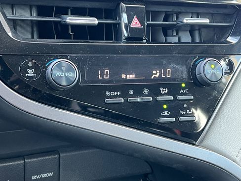 Certified 2021 Toyota Camry LE FWD image 19