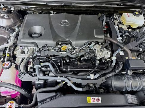 Used 2021 Toyota Camry LE FWD image 30