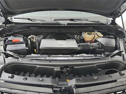 Certified 2022 Cadillac Escalade Premium Luxury image 23