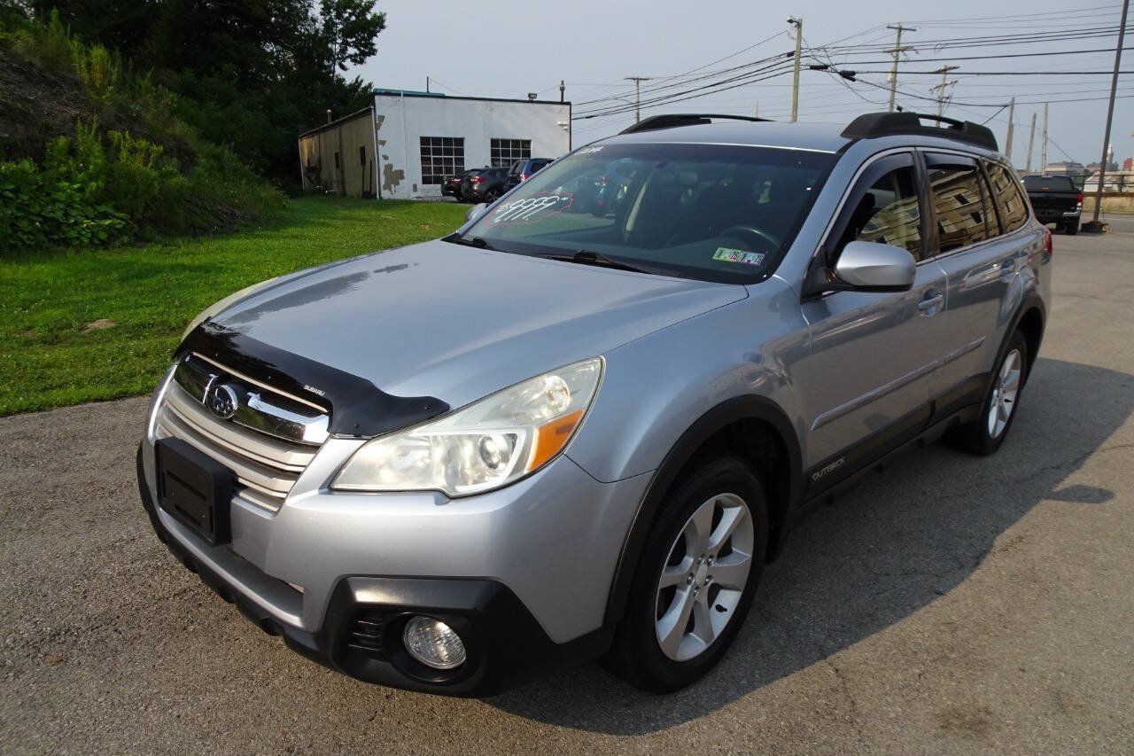 Used 2014 Subaru Outback 2.5i Premium w/ Accessory Value Package (OYX) AWD/4WD image 2