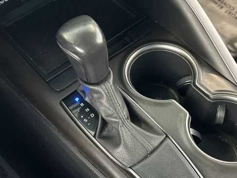 Used 2021 Toyota Camry SE FWD image 23