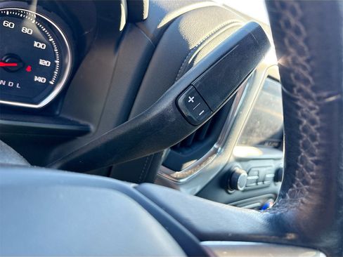 Used 2022 Chevrolet Silverado 1500 LT image 16