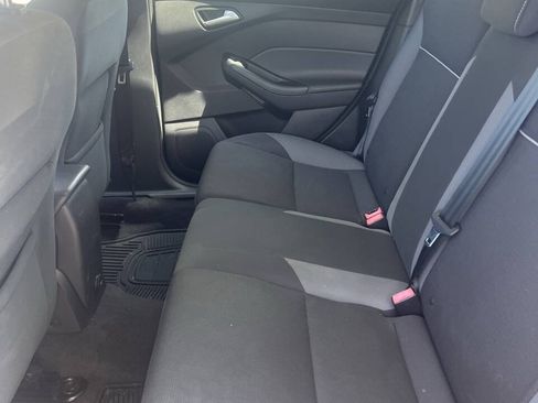 Used 2014 Ford Focus SE FWD image 18