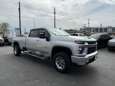 Used 2021 Chevrolet Silverado 2500 LT w/ Convenience Package image 7