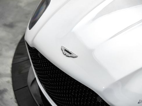 Used 2023 Aston Martin DBS Coupe RWD image 36