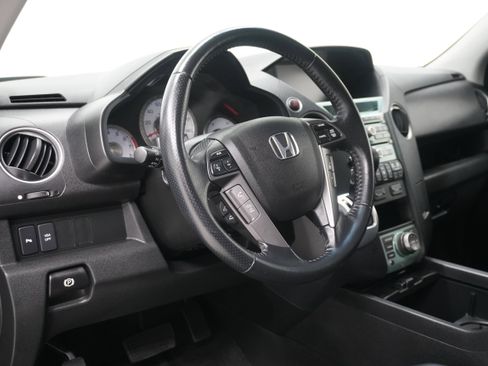 Used 2011 Honda Pilot Touring image 10