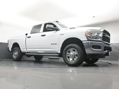 Used 2021 RAM 2500 Tradesman w/ Chrome Appearance Group AWD/4WD image 24