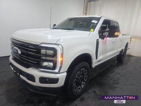 Used 2026 Ford F250 Platinum AWD/4WD image 1